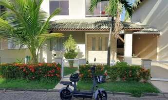 Imagem 2: Sobrado para venda possui 198 metros quadrados com 4 quartos em Buraquinho - Lauro de Frei