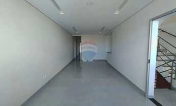 Imagem 4: Exuberante casa com 5 quartos, sendo uma suíte, 2 banhos, terraço maravilhoso, sala, cozin