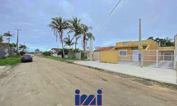 Imagem: Casas novaS no Riviera, em Matinhos-PR