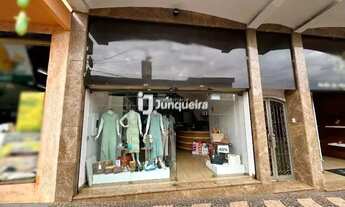 Imagem 3: Prédio comercial à venda no bairro Centro - Duas Lojas Comerciais mais Duas Casas