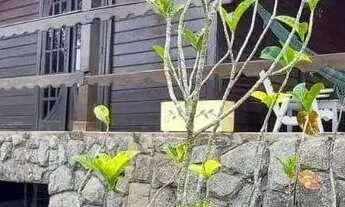 Imagem: Excelente Casa de Madeira c/ 4 quartos à