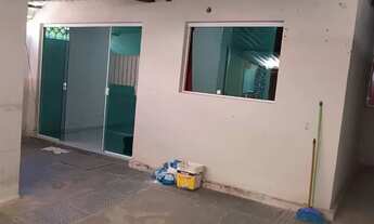 Imagem: Casa à venda em rua pública, PAU AMARELO