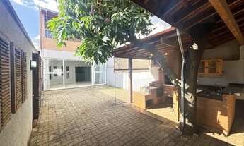 Imagem 2: Casa à venda em Piracicaba, Nova Pompéia, com 3 quartos, com 186 m²