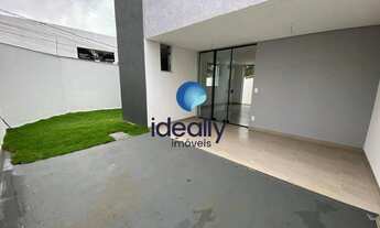 Imagem 2: Casa Geminada Individual 3 Quartos à Venda - Suíte - 2 Vagas - 3 Banheiros - Candelária