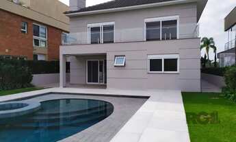 Imagem 2: Linda Casa para Comprar com 405 metros quadrados privativos no Condomínio Ponta da Figuei