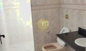 Imagem 5: Casa para aluguel possui 240 metros quadrados com 4 quartos