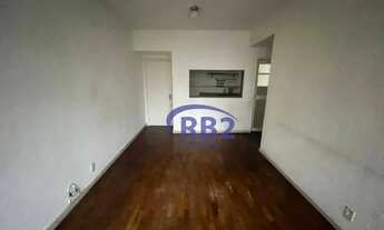 Imagem 2: Apartamento composto por 2 quartos mais reversível e vaga de garagem