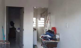 Imagem 6: Vende-se uma casa.