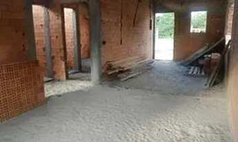 Imagem 7: Casa em construção