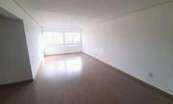 Imagem 4: Apartamento de 3 dormitórios, sendo 1 suíte, no bairro Tristeza, com DUAS VAGAS COBERTAS!