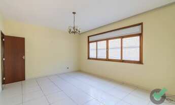 Imagem 3: Casa para locação comercial com 3 quartos, 4 vagas no Vila Nova - Nova Friburgo/RJ