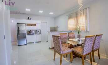 Imagem 3: Alugo Anual - Cobertura Mobiliada - 4 Vagas Garagem