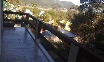 Imagem 6: Casa para aluguel tem 75 metros quadrados com 2 quartos em Pântano do Sul - Florianópolis