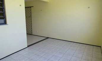 Imagem 2: PROXIMO AO CENTRO EDUCACIONAL RENASCER C/ 2 QTOS, SALA, COZINHA AMERICANA, AREA DE SERVIÇO