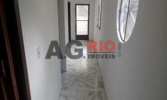 Imagem 2: Casa de rua-LOCAÇÃO-Piedade-Rio de Janeiro-RJ