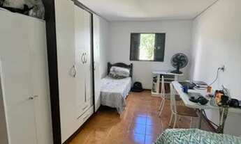 Imagem: Quarto compartilhado em frente à UFSC