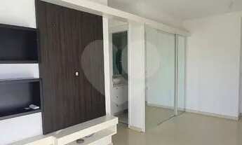 Imagem 2: Apartamento dois dormitórios semi mobiliado, com duas vagas e infra de clube