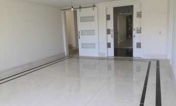 Imagem 2: Casa a venda tem 1360 m² com 6 suítes, 10 vagas - Suíte master com closet e lareira - Estu