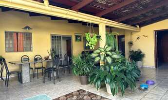 Imagem 3: Casa a venda no Setor Santa Helena 3 quartos sendo 1 suíte e área comercial na frente Casa