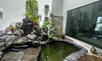 Imagem: Sobrado à venda no bairro São Lourenço