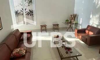 Imagem 2: SOBRADO ALTO PADRÃO 303 SUL