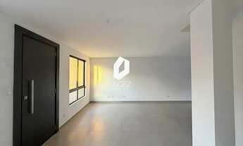 Imagem 4: Sobrado com 03 quartos, 01 suíte, terraço e jardim, à venda no bairro Xaxim