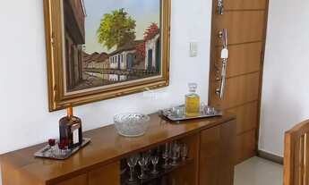 Imagem 6: Casa triplex com 3 quartos sendo 2 suítes e 4 vagas de garagems a venda em Condomínio Fech