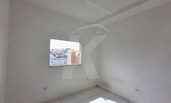 Imagem: Casa com 1 quarto, sala, cozinha, banheiro