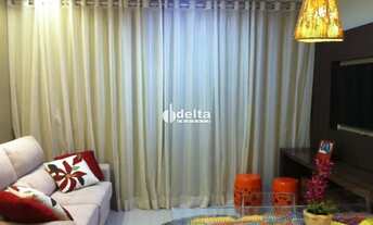 Imagem 2: Apartamento com 3 quartos sendo 1 suíte disponível para venda no bairro Chácaras Tubalina