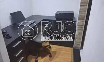 Imagem 5: Imóvel para venda possui 129 metros quadrados com 3 quartos em Grajaú - Rio de Janeiro - R