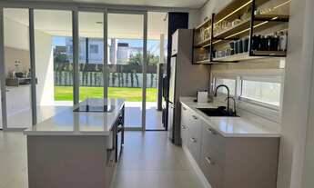 Imagem 6: Casa Alto Padrão Condomínio Fechado. Campeche