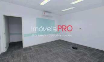 Imagem 3: Prédio reformado com quatro pavimentos, dois elevadores novos