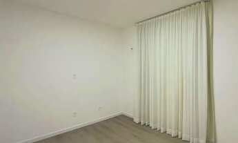 Imagem 6: Sobrado para aluguel e venda possui 270 metros quadrados com 4 quartos