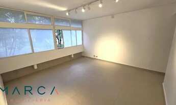 Imagem 2: Aluguel de apartamento de 3 quartos na Asa Sul, Brasília-DF - 78m², 1 sala e 2 banheiros!