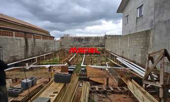 Imagem: Casa de 3 dormitórios, suite e jardim de