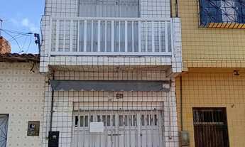 Imagem: Vende-se casa na Liberdade