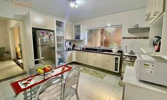 Imagem 2: Casa com 3 dormitórios à venda, 261 m² por R$ 690.000,00 - Bosque Flamboyant - Taubaté/SP