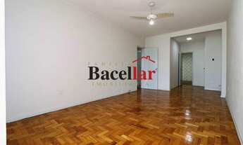 Imagem 3: Ótima acessibilidade, próximo de todo comércio, metrô, reformado !