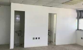 Imagem 5: Conjunto 43m², em moema, vão livre, com piso frio e iluminação, 2 banheiros e 1 vaga de ga