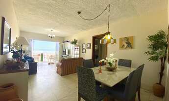 Imagem 7: Na Beira mar de capão da canoa, com vista cinematográfica para o mar e calçadão