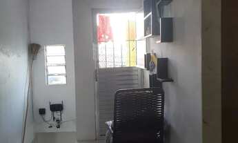 Imagem 4: Vende-se uma casa.