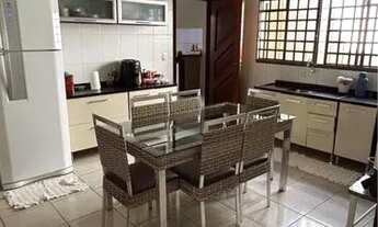 Imagem 5: Casa para venda possui 240 metros quadrados com 2 quartos