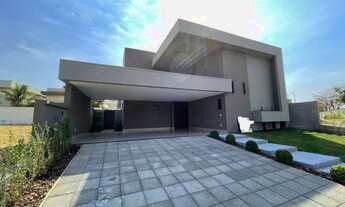 Imagem 2: Casa de condomínio para venda possui 267 metros quadrados com 4 quartos