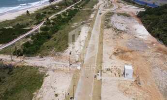 Imagem 4: ALPHAVILLE GUARAJUBA - REPASSE. Lote na 2ª linha da praia, oportunidade. Entrega no início