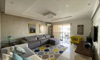 Imagem: Apartamento com 4 Quartos à Venda, 140