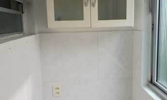 Imagem 6: Apartamento para aluguel possui 56 metros quadrados com 2 quartos em Mont Serrat - Porto A