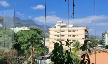 Imagem: Freguesia. Apartamento para Venda com Salão