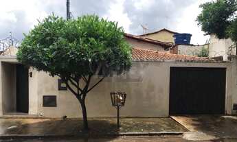 Imagem 2: Santa Lúcia 3/4 com suite e lote de 240m2