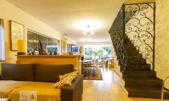 Imagem 2: Casa para Aluguel - Panamby, 4 Quartos, 240 m2