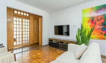 Imagem: Edifício MAGDA no 3º Andar no Bairro de